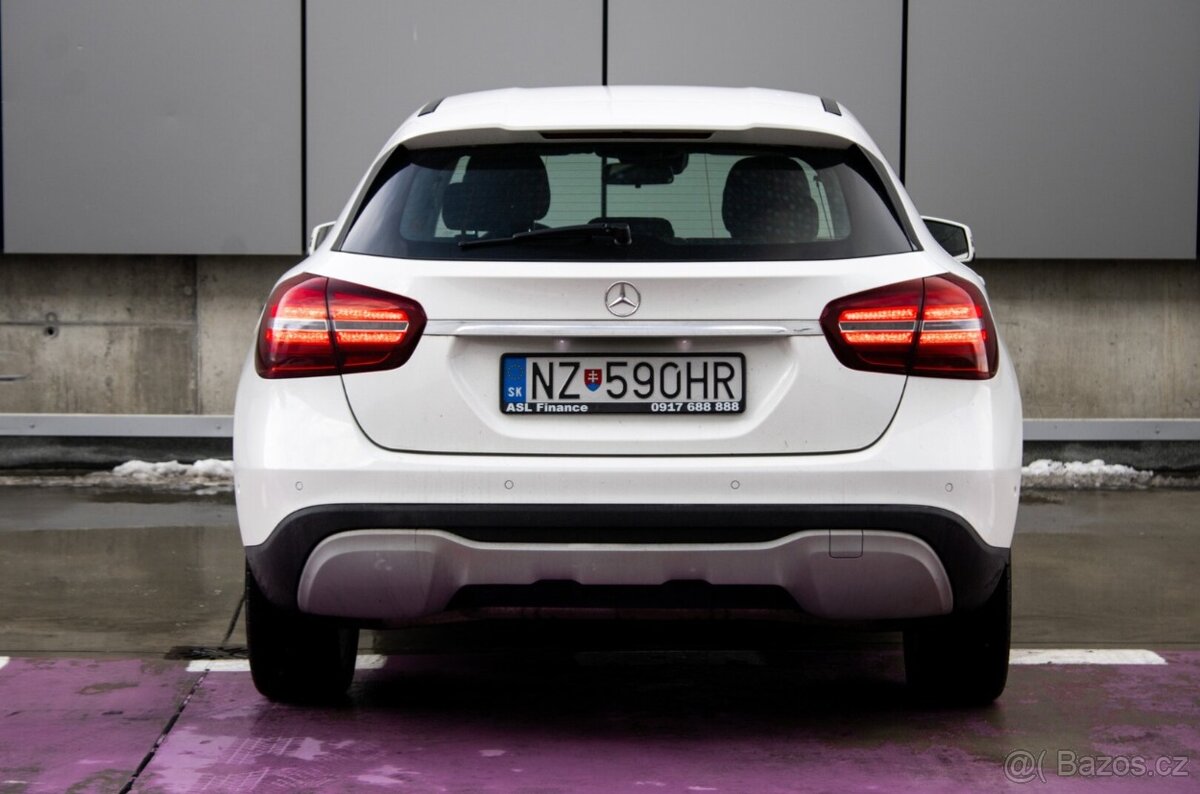 Mercedes-Benz GLA 180 A/T - 6