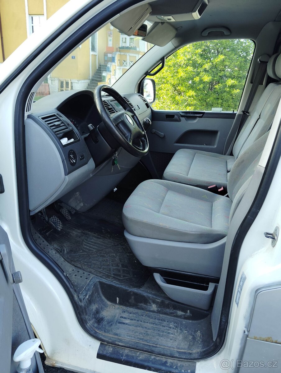 VW Transporter T5 1.9 TDI - 6