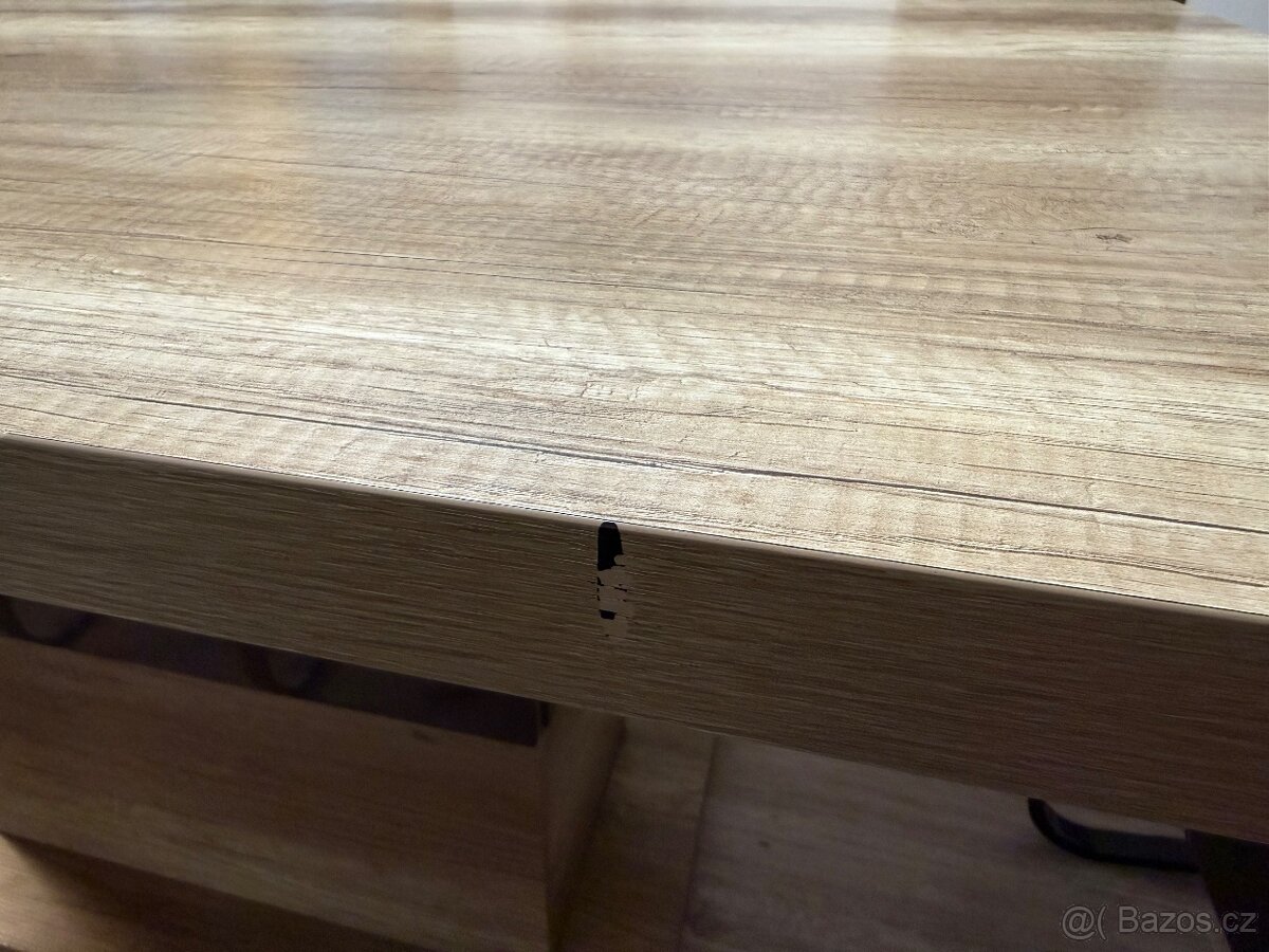 Jídelní stůl - 6