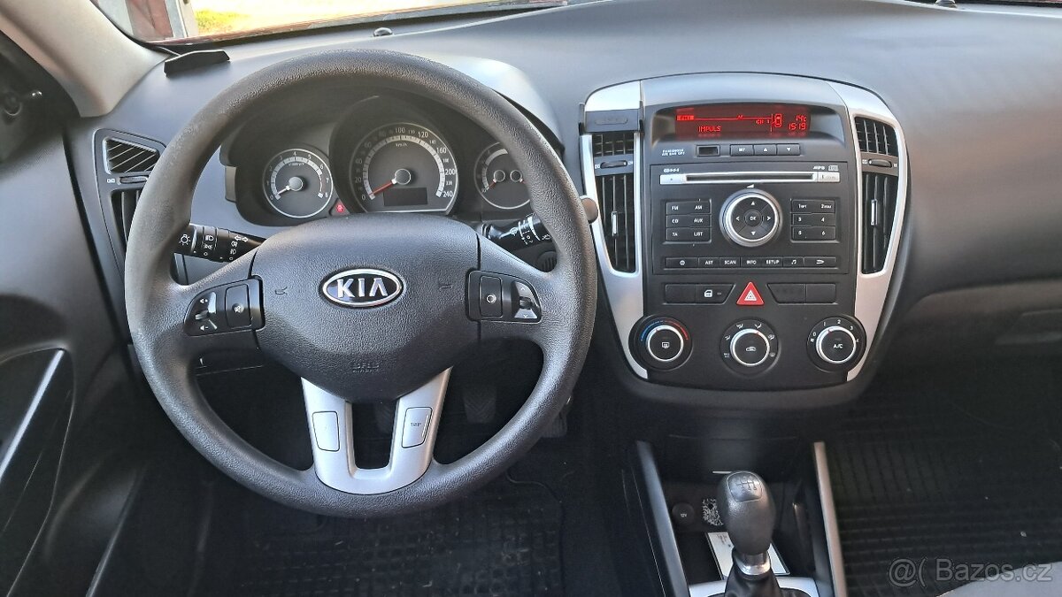 Kia Cee´d, Kombi 1.6i / 92KW - 6