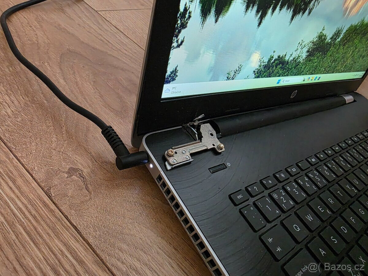 Notebook 17 palců HP - 6