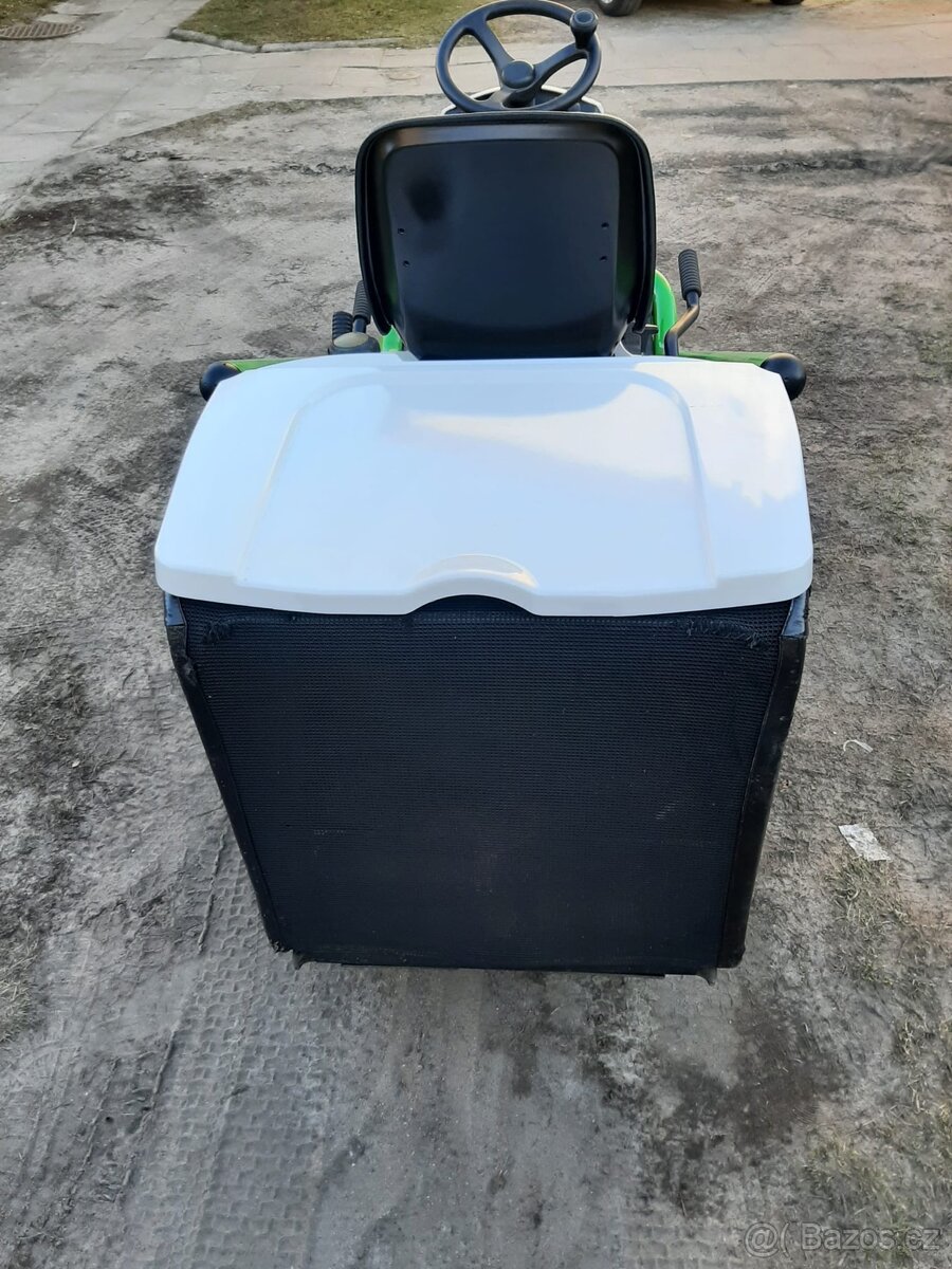 Zahradni traktůrek, traktor, Etesia Bahia - 6