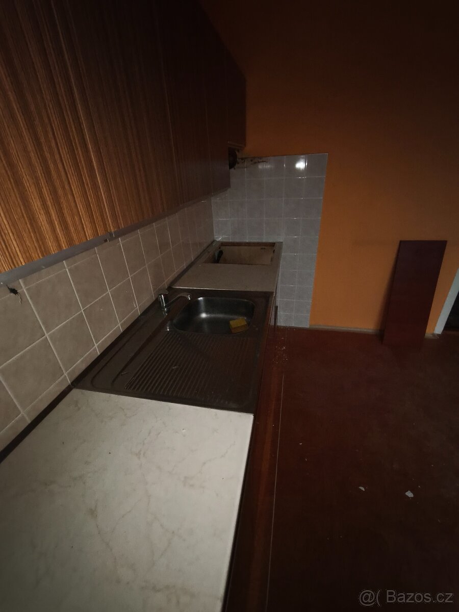 Velká kuchyňská linka - 6