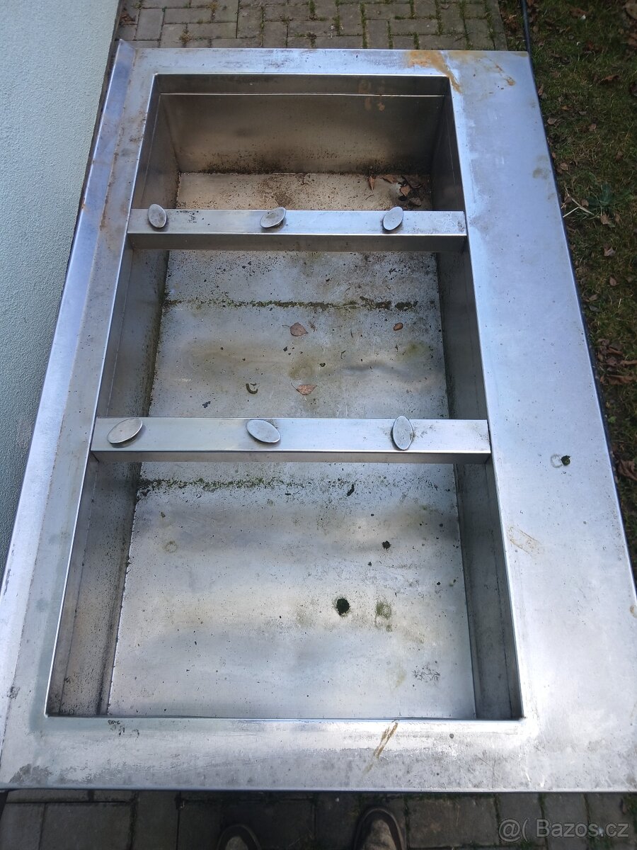 Nerezový Stůl na ohřev várnic - 6