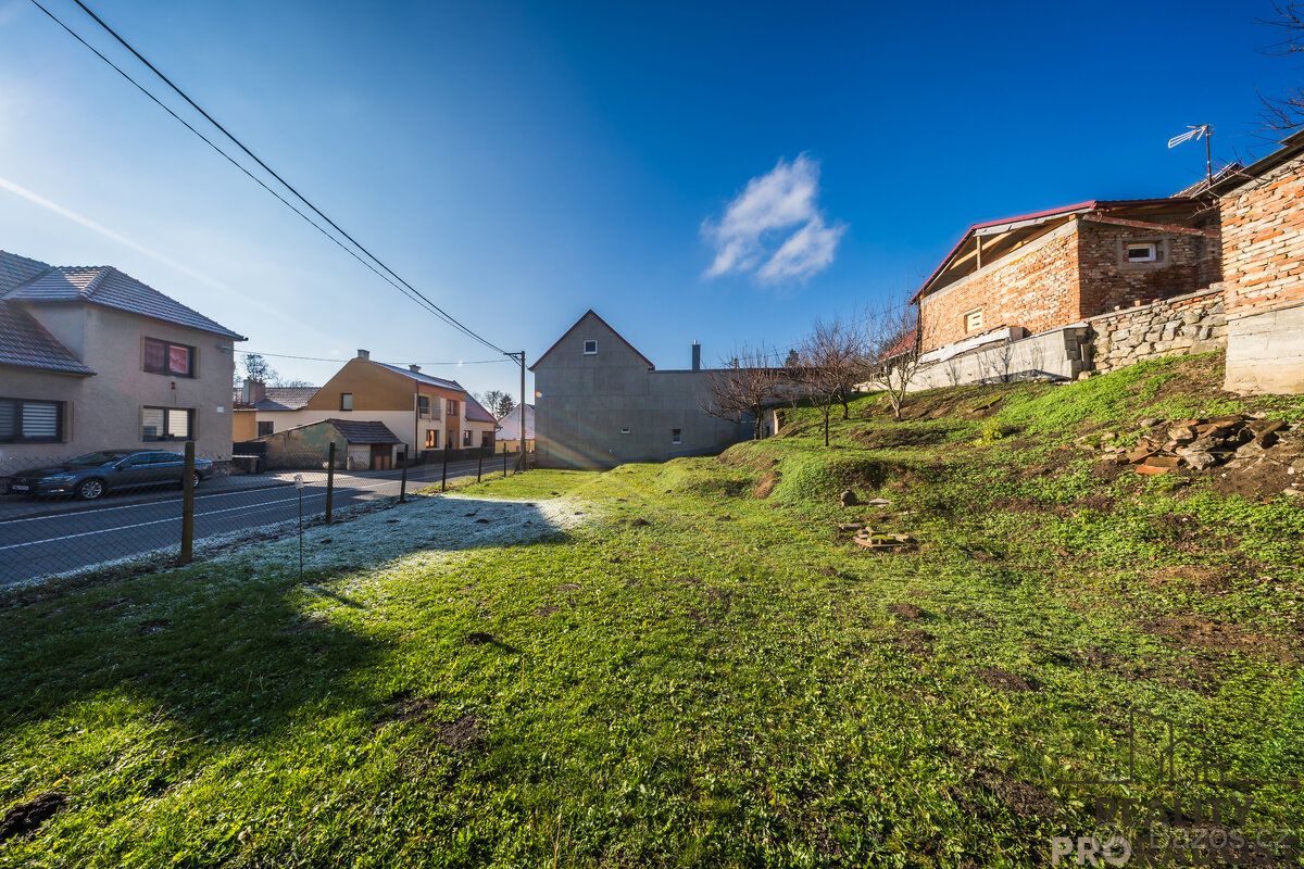 Pozemek určený pro stavbu domu v Ježově - 6