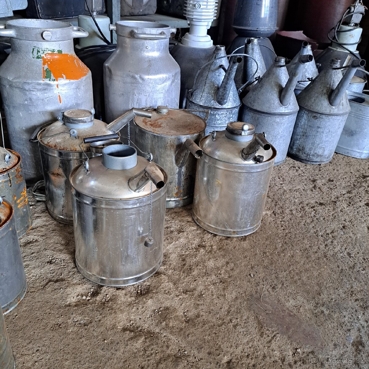 Industriální dekorace, doplňky, kanystry atd - 6