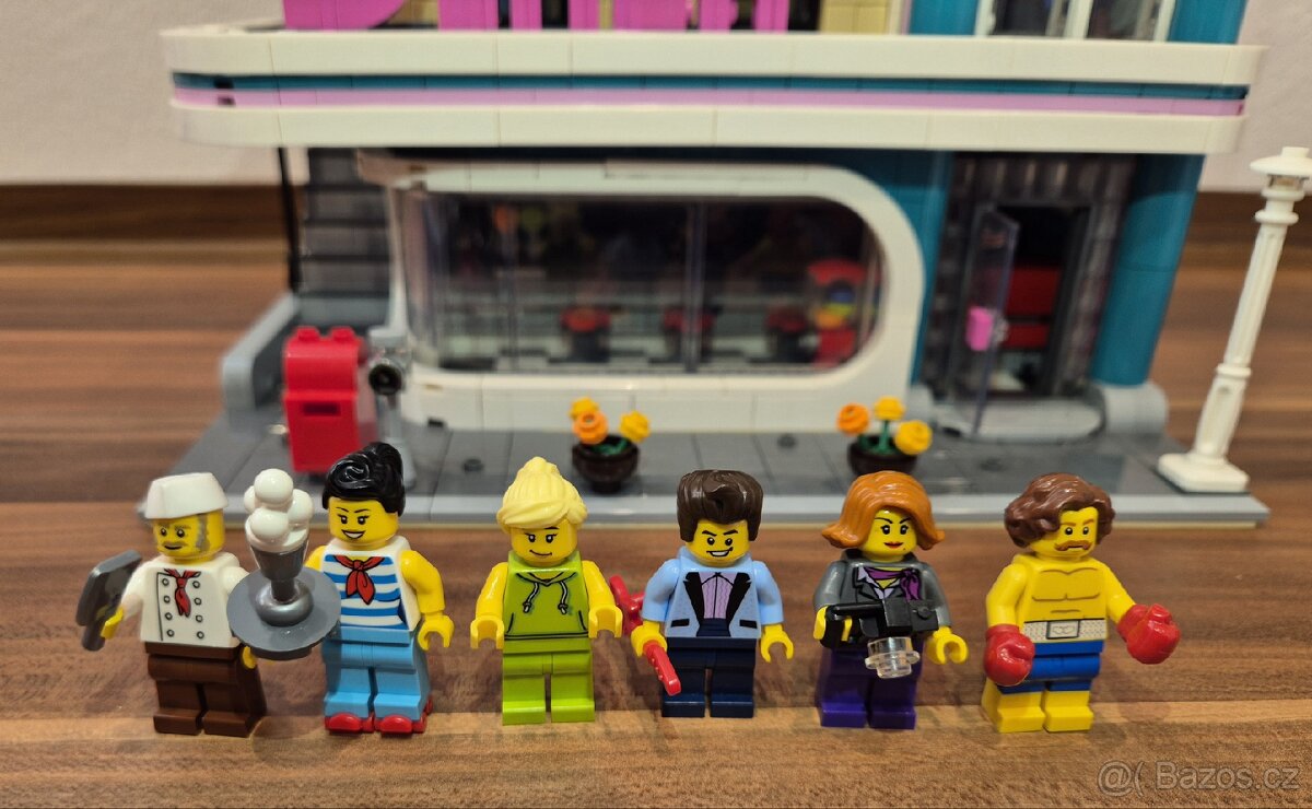 Lego Downtown Dinner set 10260 - 6