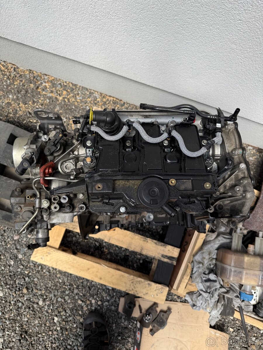 Prodám motor Renault 1,6 Bitdi.118 kw. - 6