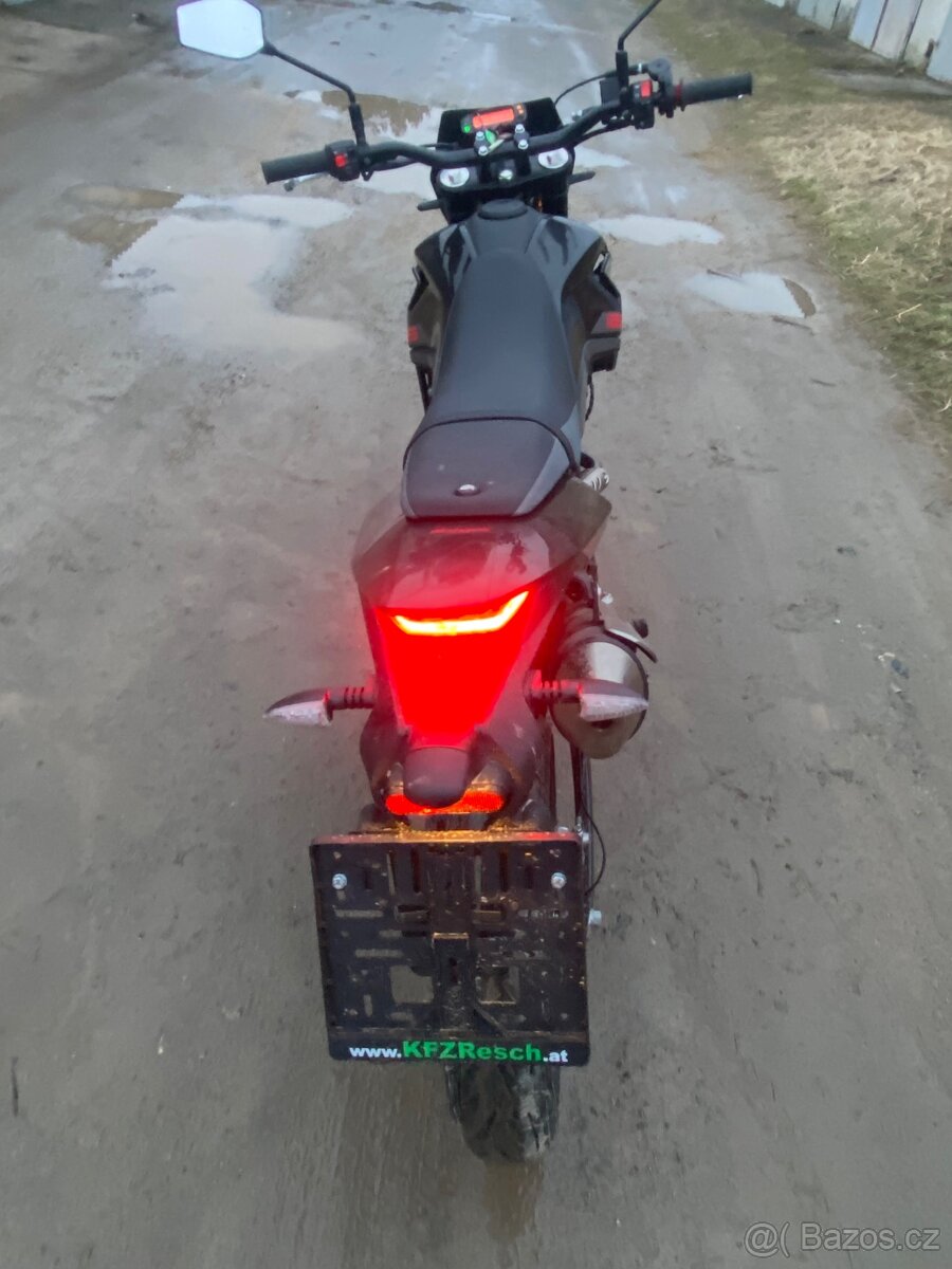 Malaguti xsm 125 ABS - 6