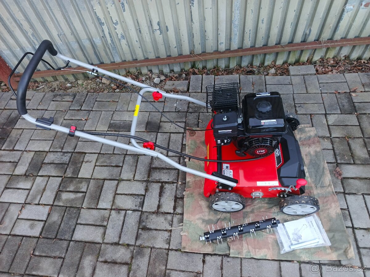 Vertikutátor Hecht motorový - 6