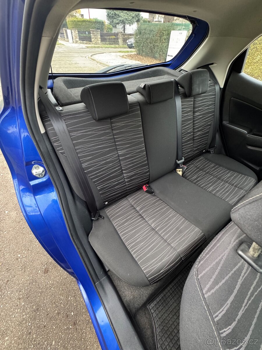 MAZDA 2 - 1,4 16V 5 dveří - 6