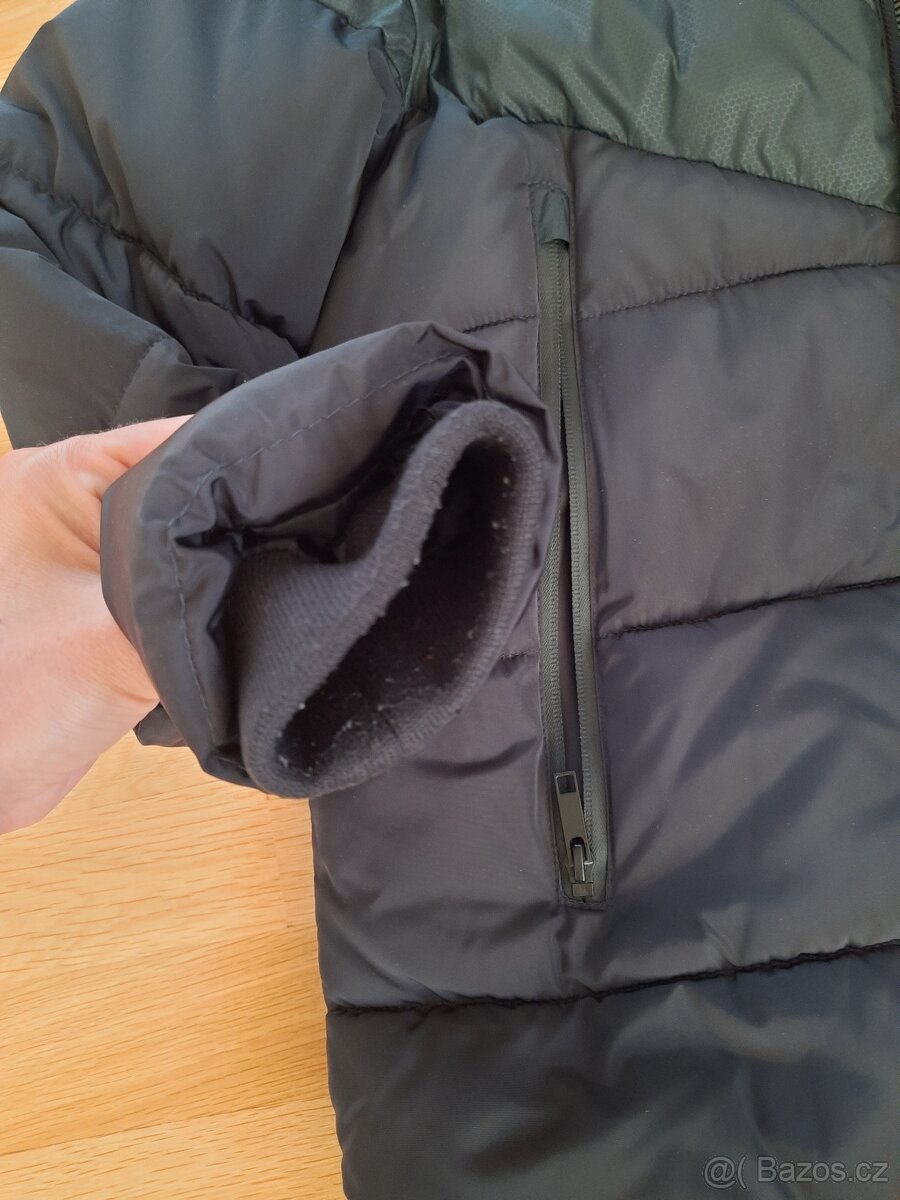 Chlapecká zimní teplá prošívaná bunda s kapucí C&A vel. 158 - 6