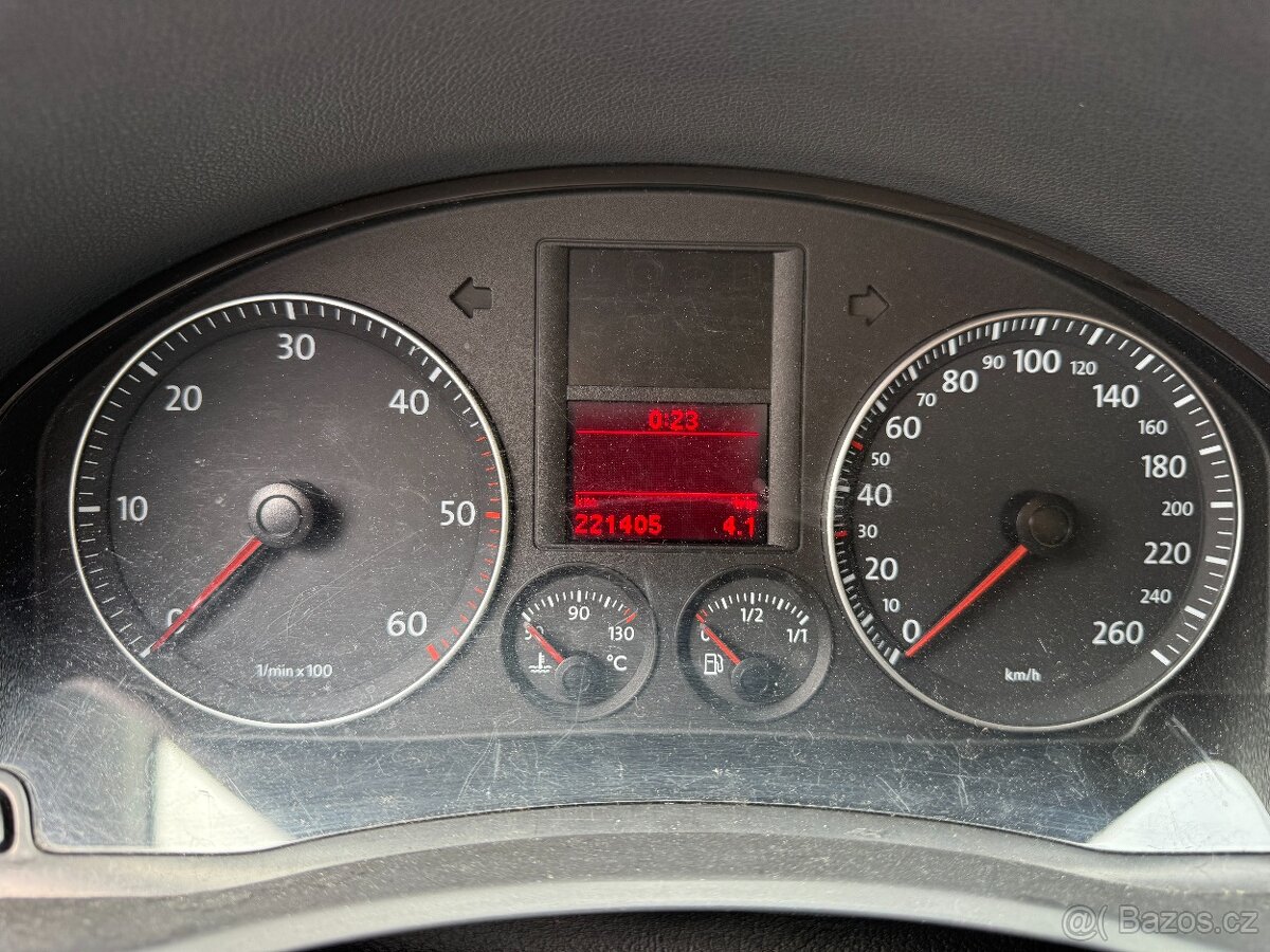 VW Golf V 2.0 TDI 103 kW - 6