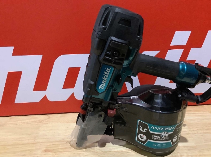 Pneumatická hřebíkovačka MAKITA AN935H - 6