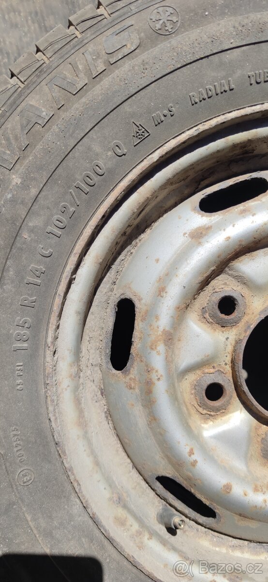 Kia pregio 185/14 C 102 /100 Q M+S - 6