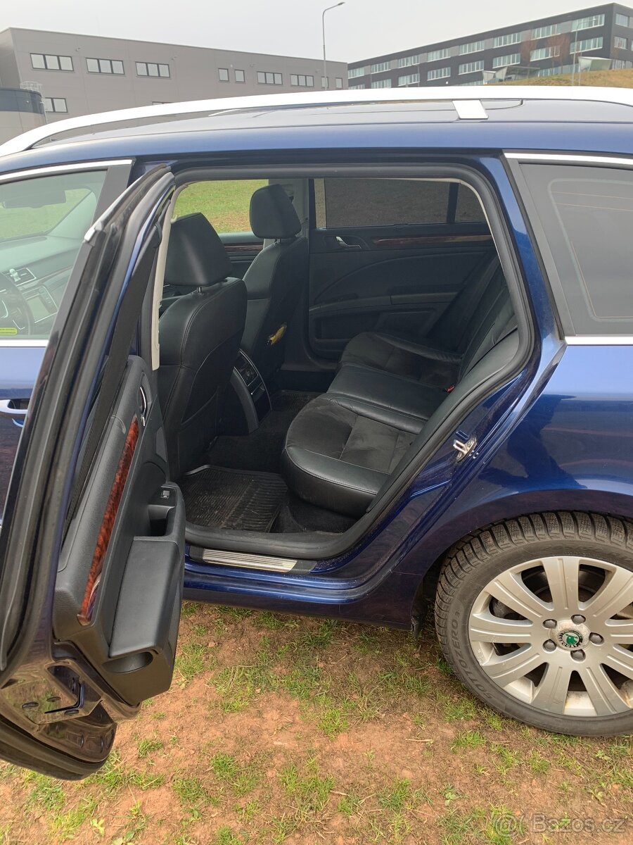 Škoda Superb combi 3.6 FSI - 6