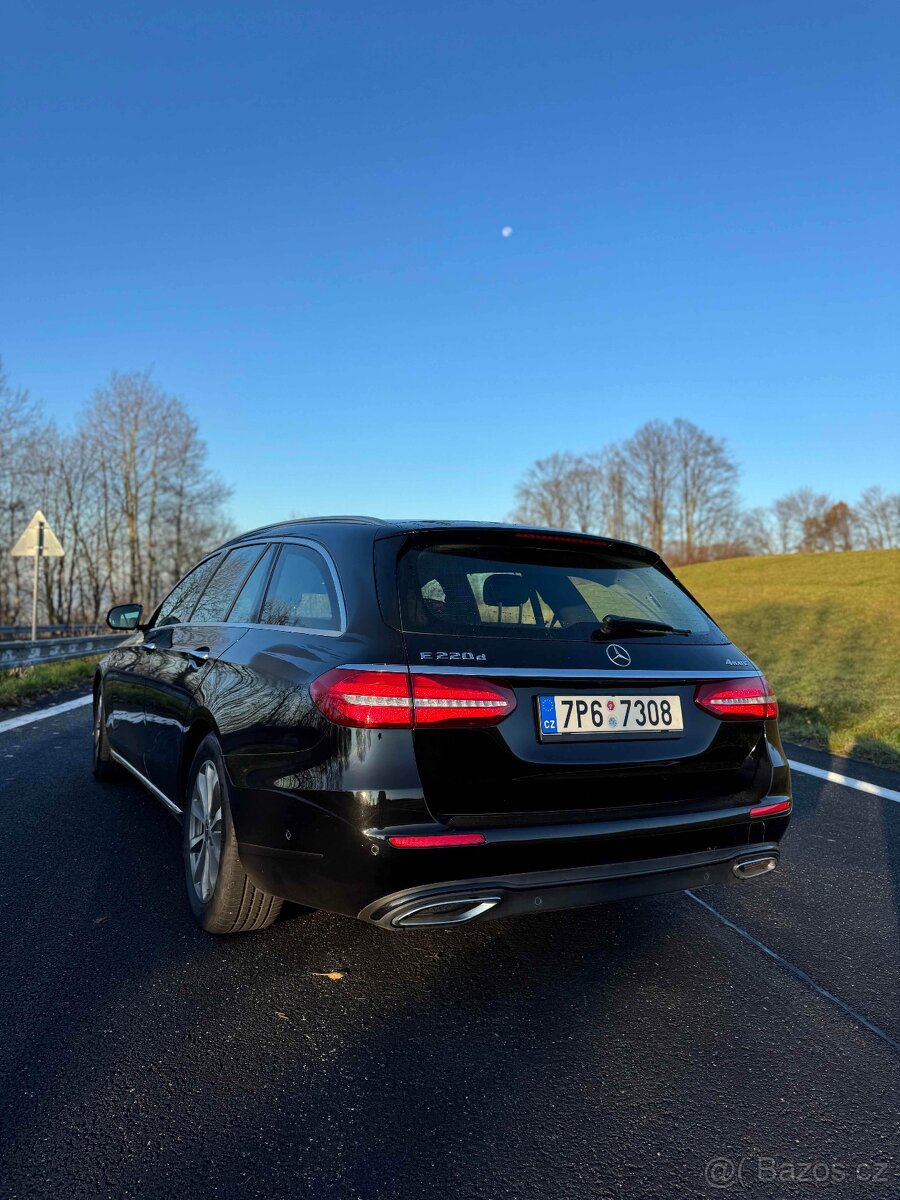 Mercedes - Benz E 220 D 4MATIC - 6