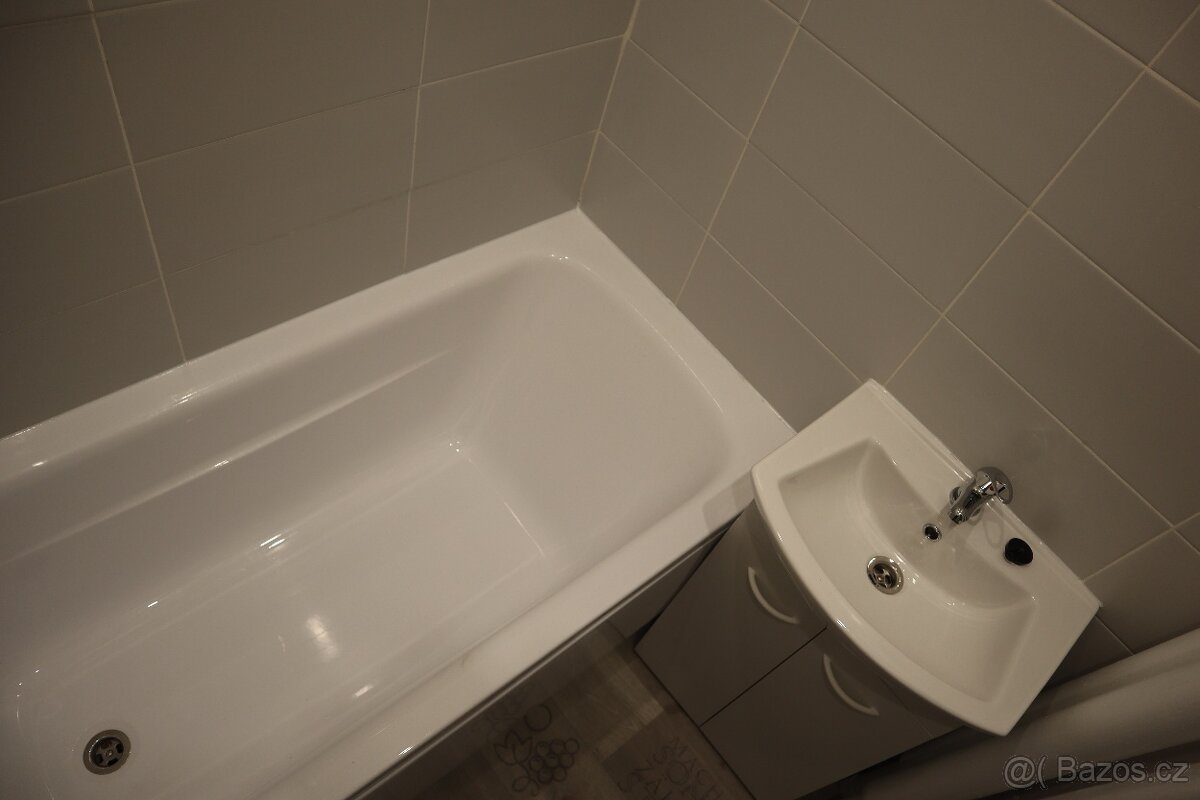 Pronájem bytu 2+1, s balkonem, ul. Osvobození, Jirkov - 6