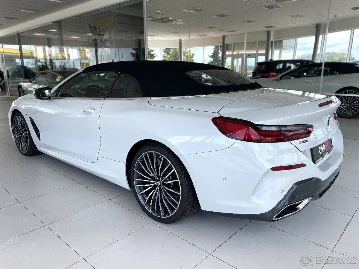 BMW M850i xDrive Cabrio Max.Výbava - 6