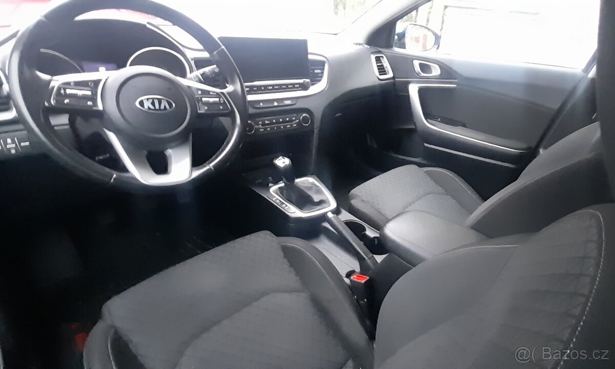 Kia Ceed Combi SW CD 1,4T-GDI GPF EXCLUSIVE - 6