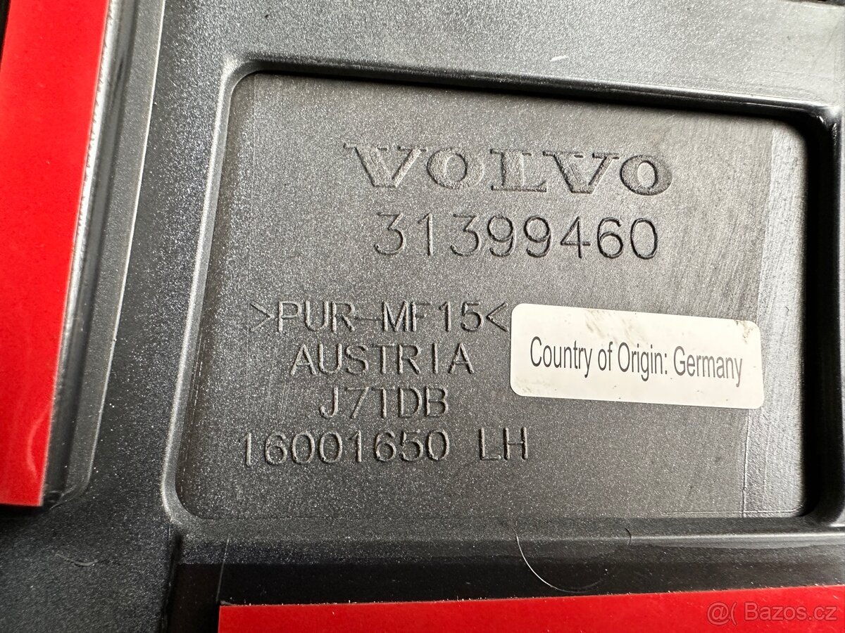 Volvo XC90 II - lem předního blatníku - 6