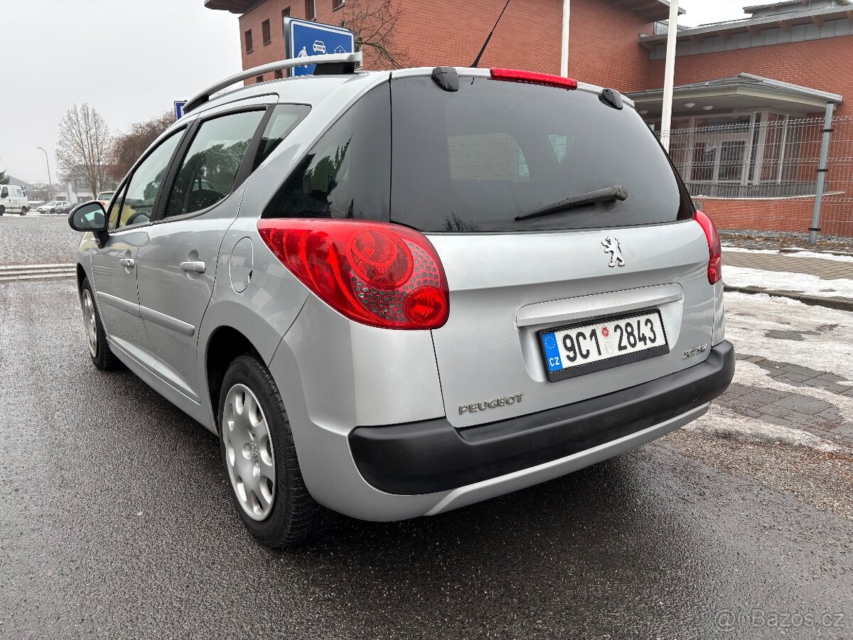 Peugeot 207 SW 1.6i - 6