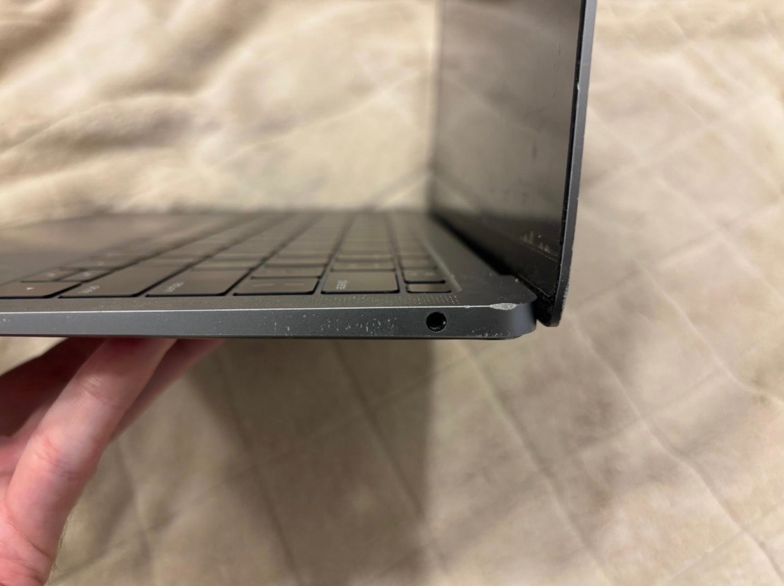 Macbook Air 13" (2019) - 6