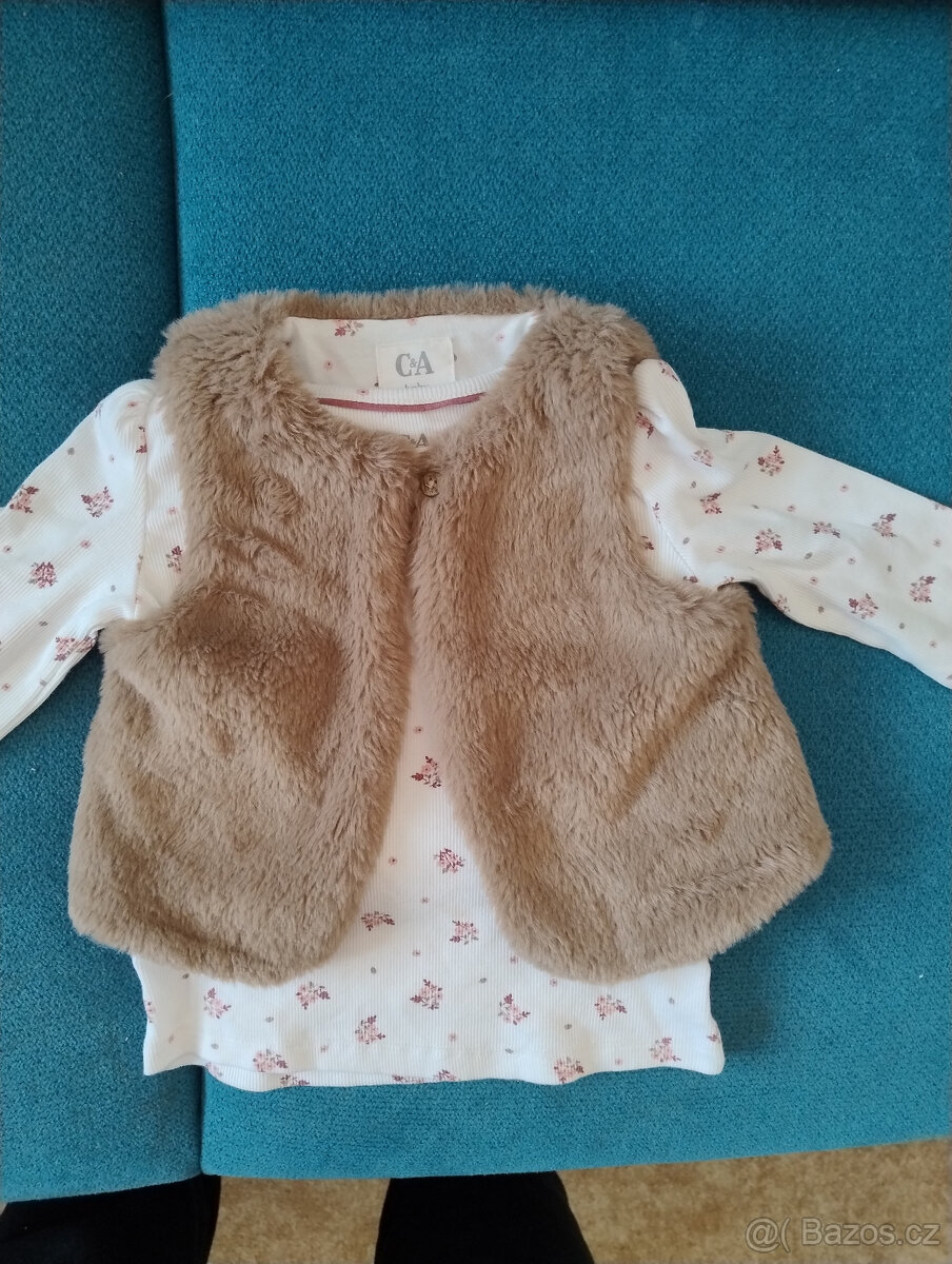 Legíny, tričko a a vesta - 6