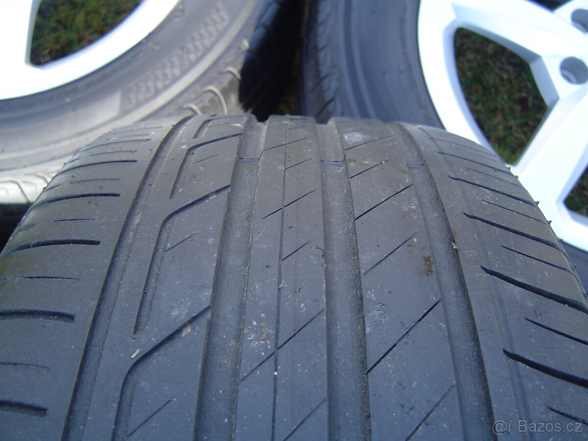 4XLETNÍ HLINÍKOVÁ KOLA ŠKODA KAROQ, SUPERB 215/60 R16.TOP - 6