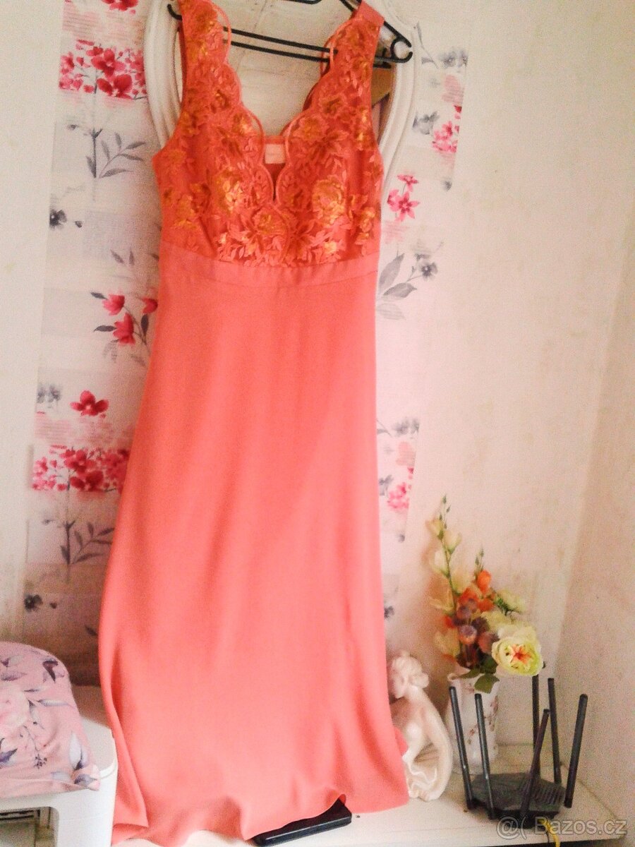 Krásné společenské šaty 44 - 6