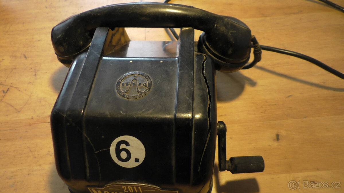 Telefon Tesla s kličkou 3x - 6