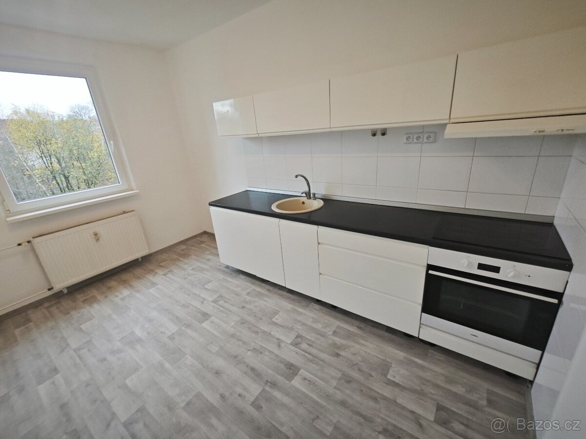 Prodej bytu 3+1, 59 m² Jablonec - 6