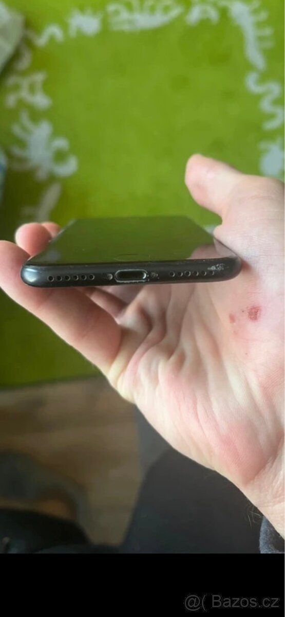 IPHONE 7 32GB Černý - 6