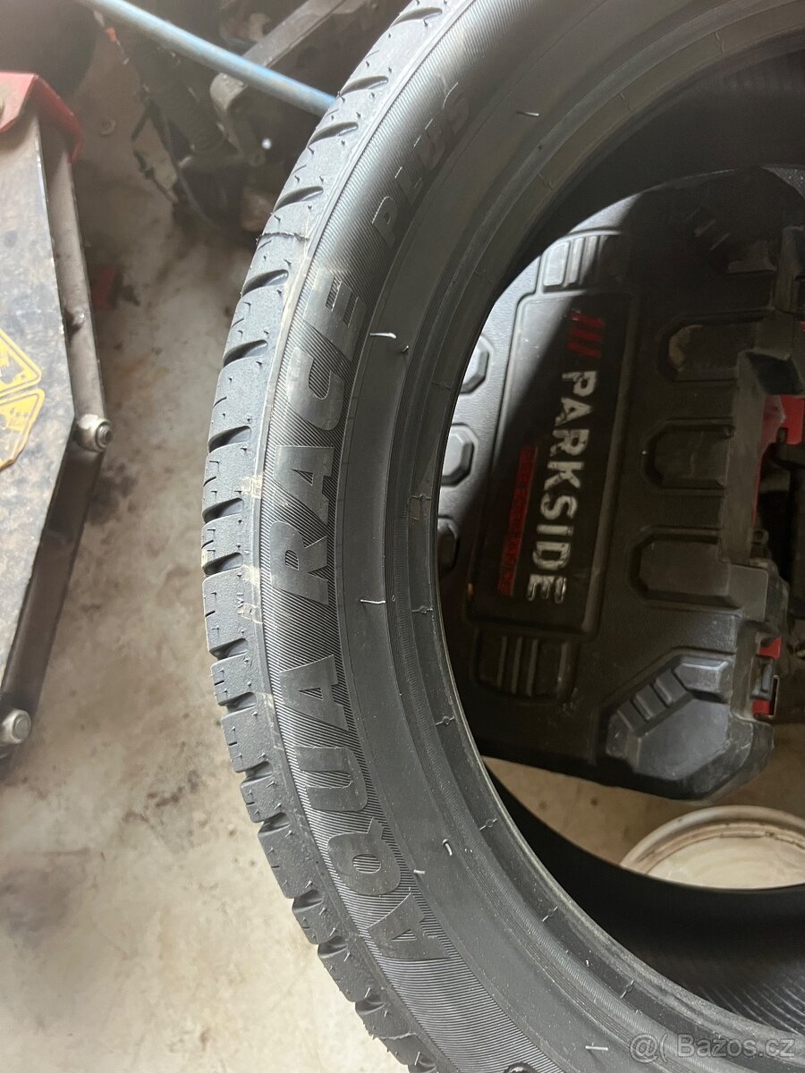235/40 r18 - 6