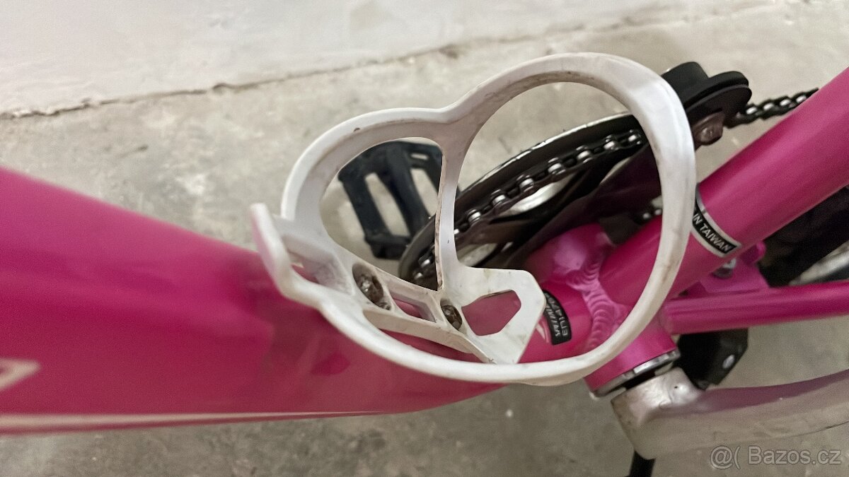 Růžový holčičí kolo značky Specialized - 6