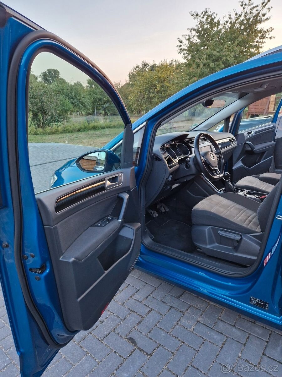 ► VW TOURAN 1.4TSI 110KW HIGHLINE-NAVI-LED-TAŽNÉ - 7MÍST - 6