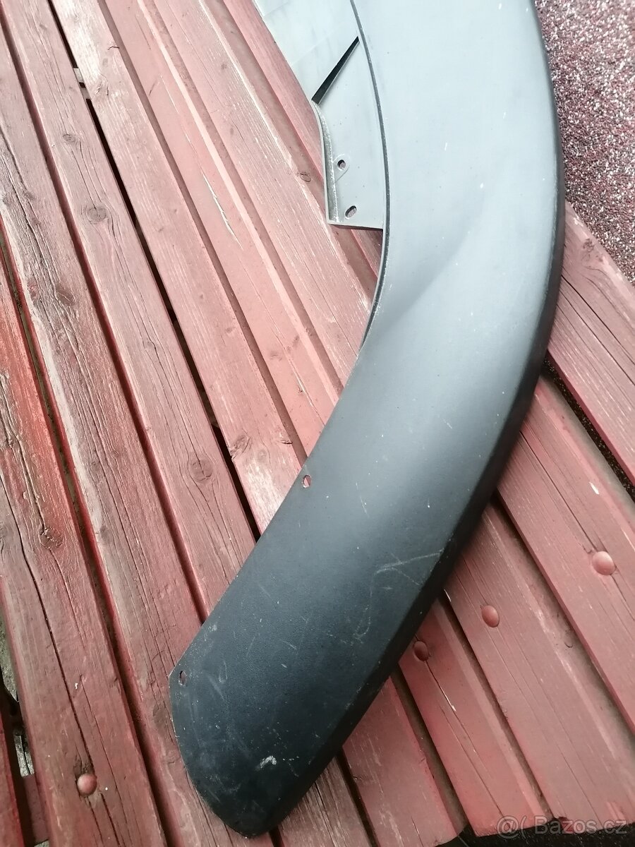 Volkswagen Passat b6 spojler - 6