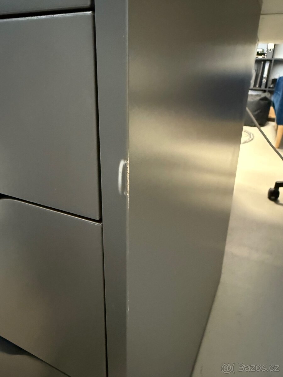 Kancelářské stoly se zásuvkovým dílem ALEX - 6