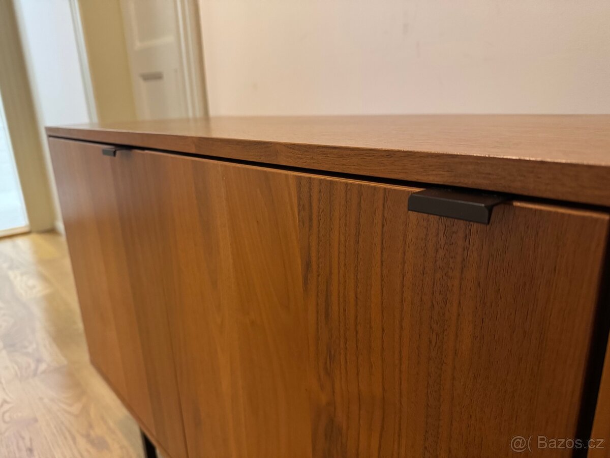 KOMODA minimalistická, dřevěná - 6