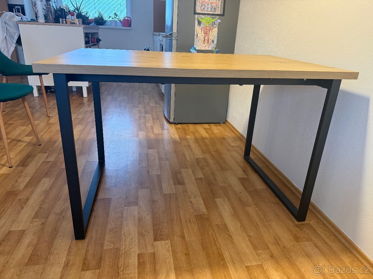 Jídelní stůl - 6