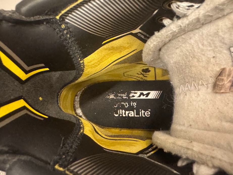 BRUSLE CCM SUPERTACKS AS3, vel. 42,5/7,5 D - 6