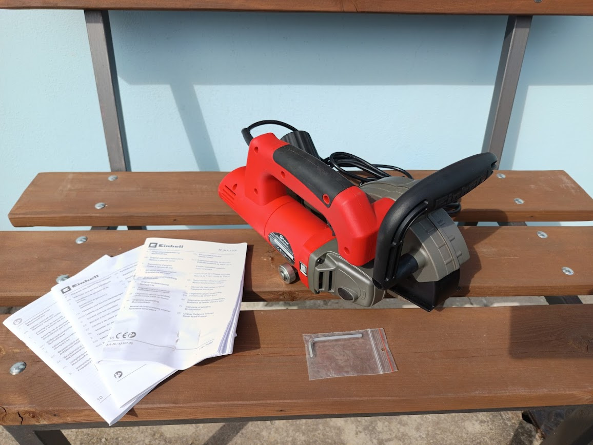 Drážkovací frézka EINHELL TC-MA 1300 - 6