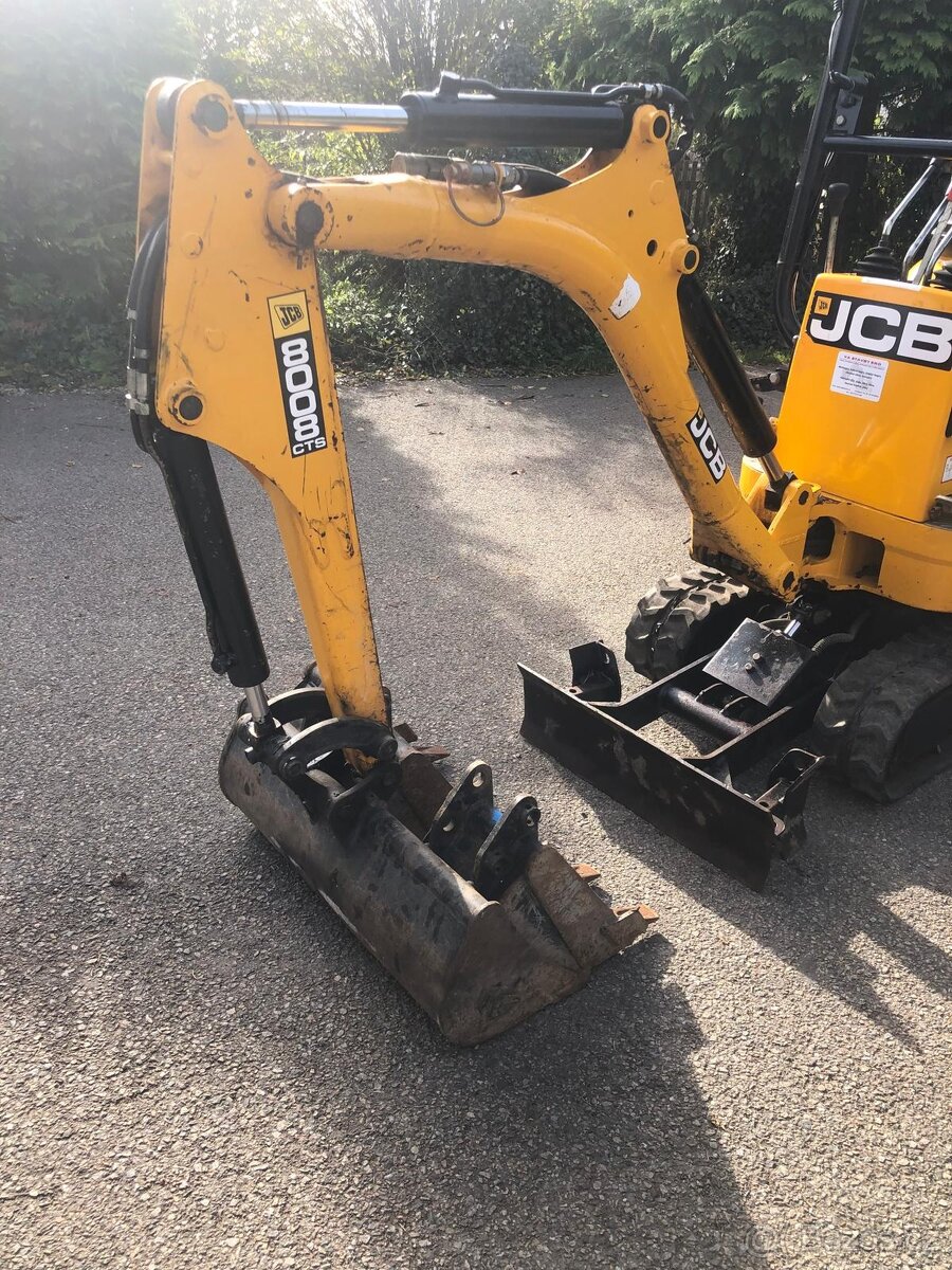 Minibagr JCB 8008CTS - 6