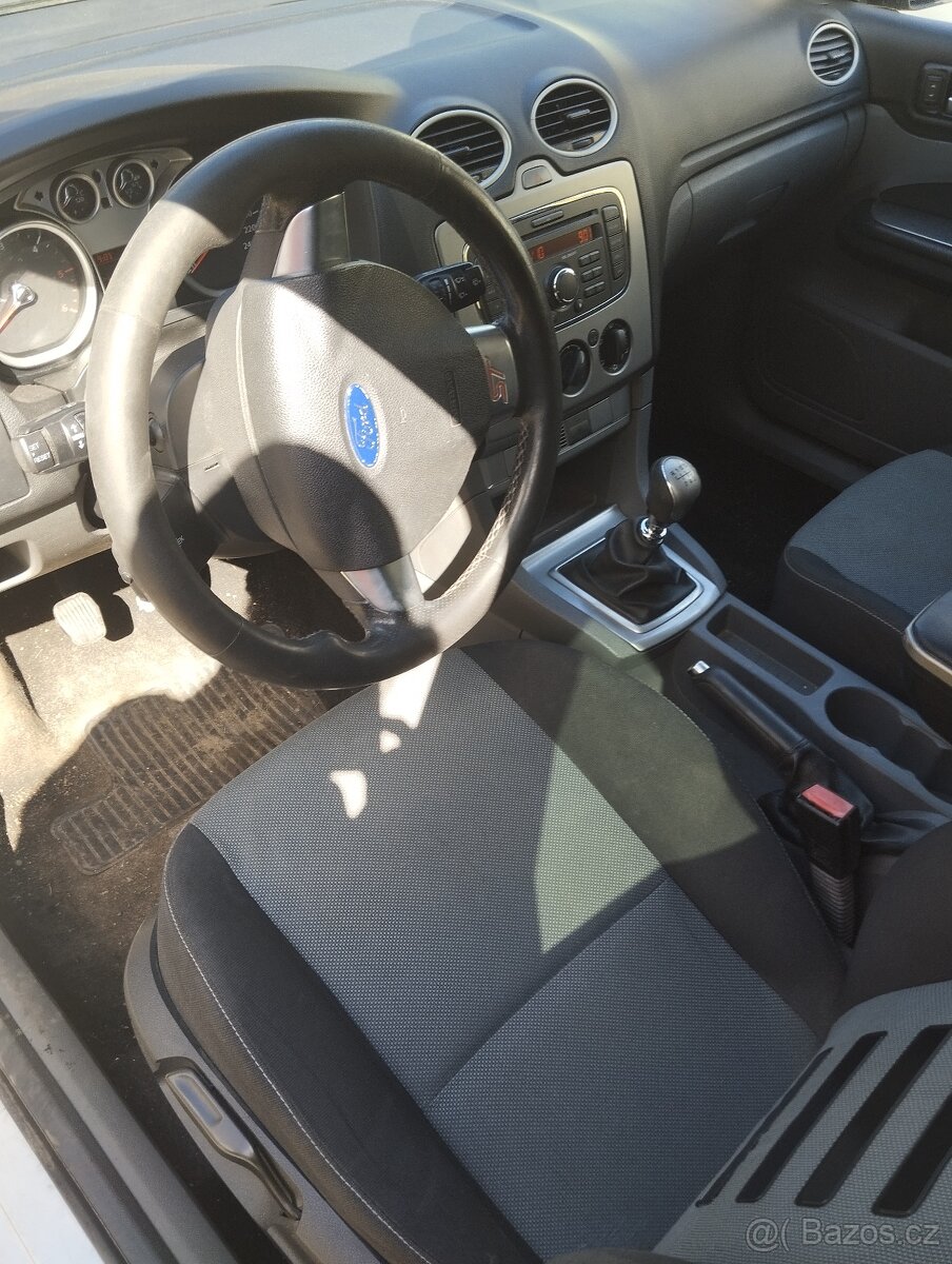 Ford Focus 2.0tdci r.v 2010 - 6