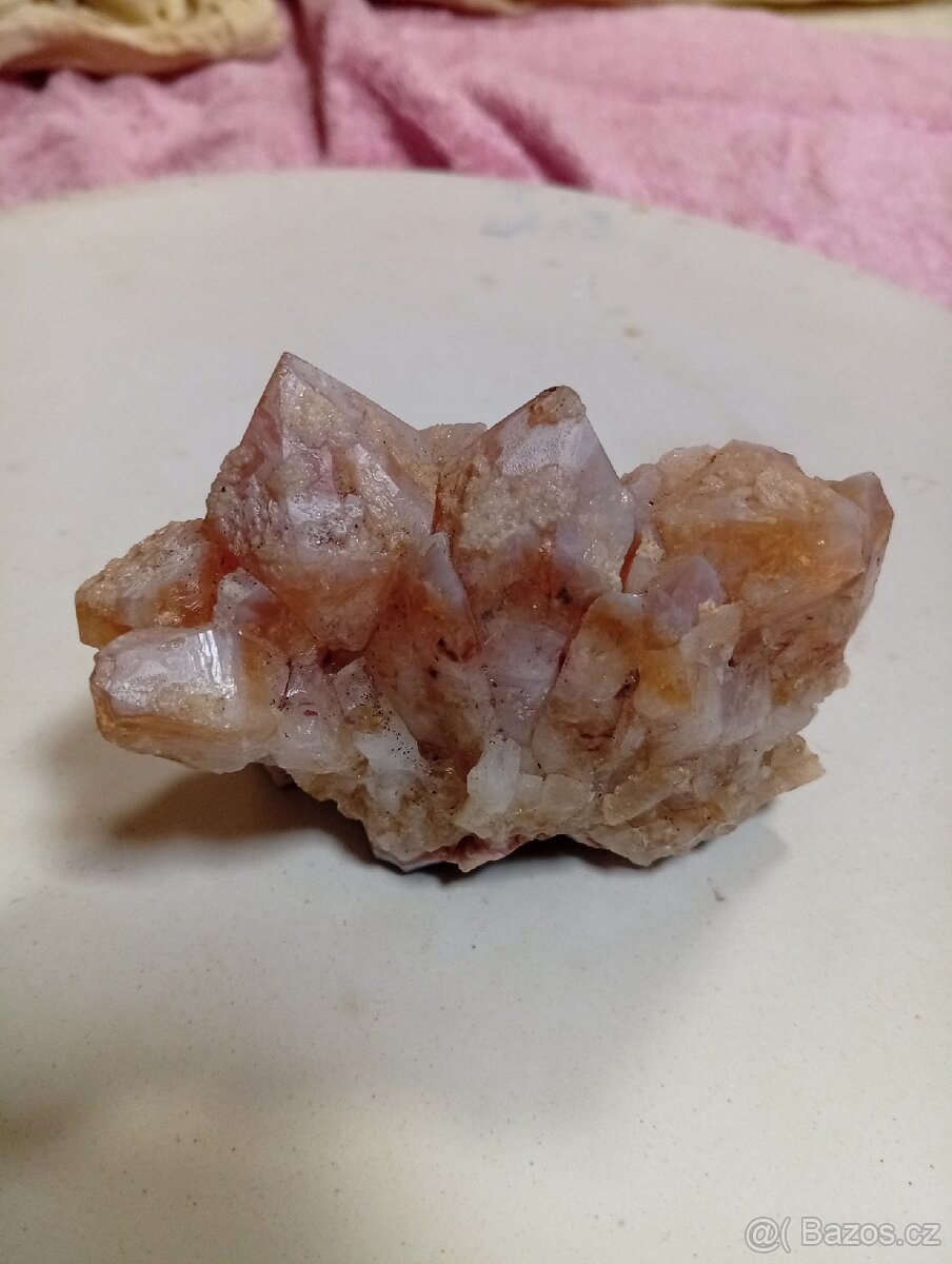 Druza křišťálu křemene... Madagaskar , 360 gr. - 6