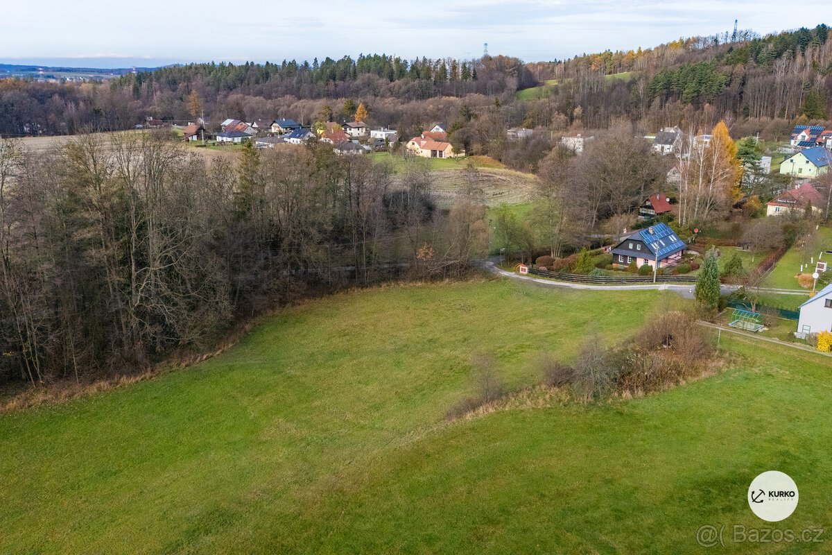 Stavební pozemek 1270 m2 v obci Janovice - 6