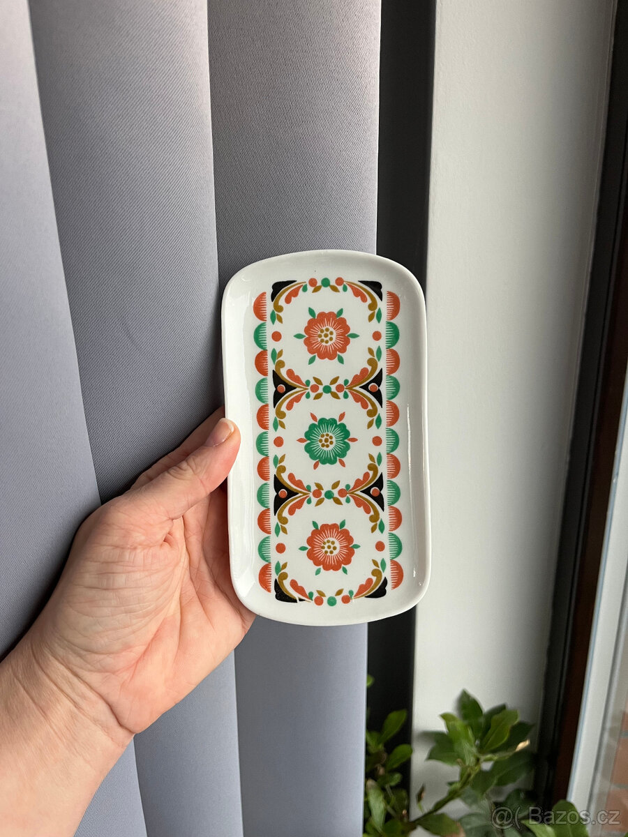 Dochucovací porcelánová sada Matrjošky, Verbilki USSR - 6