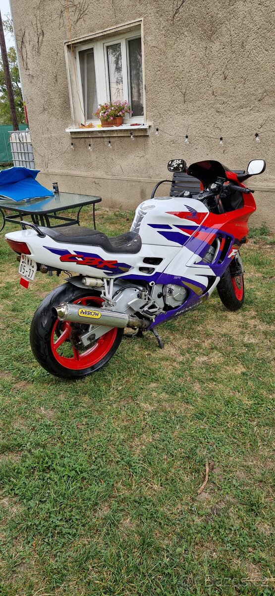 Honda CBR 600 - 6
