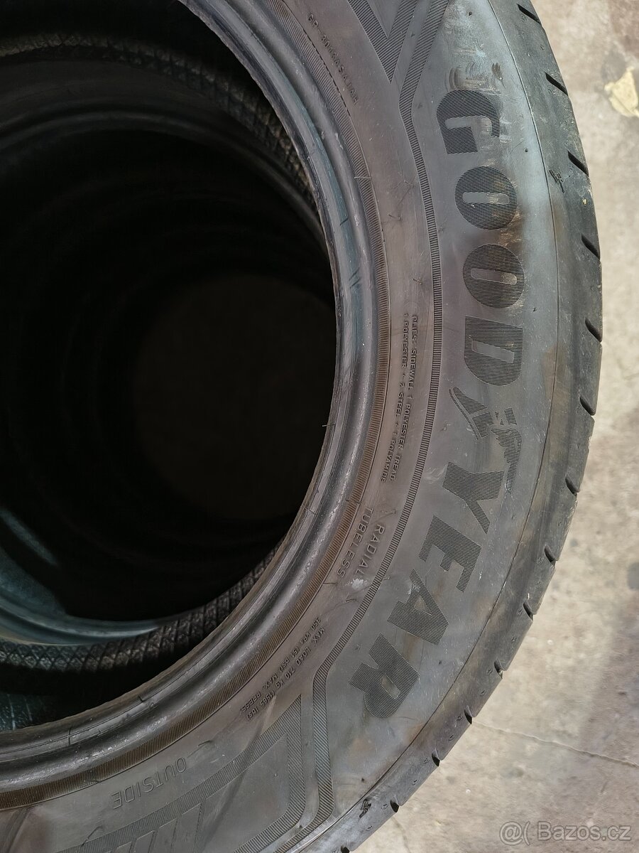 215/60 R17 - 6