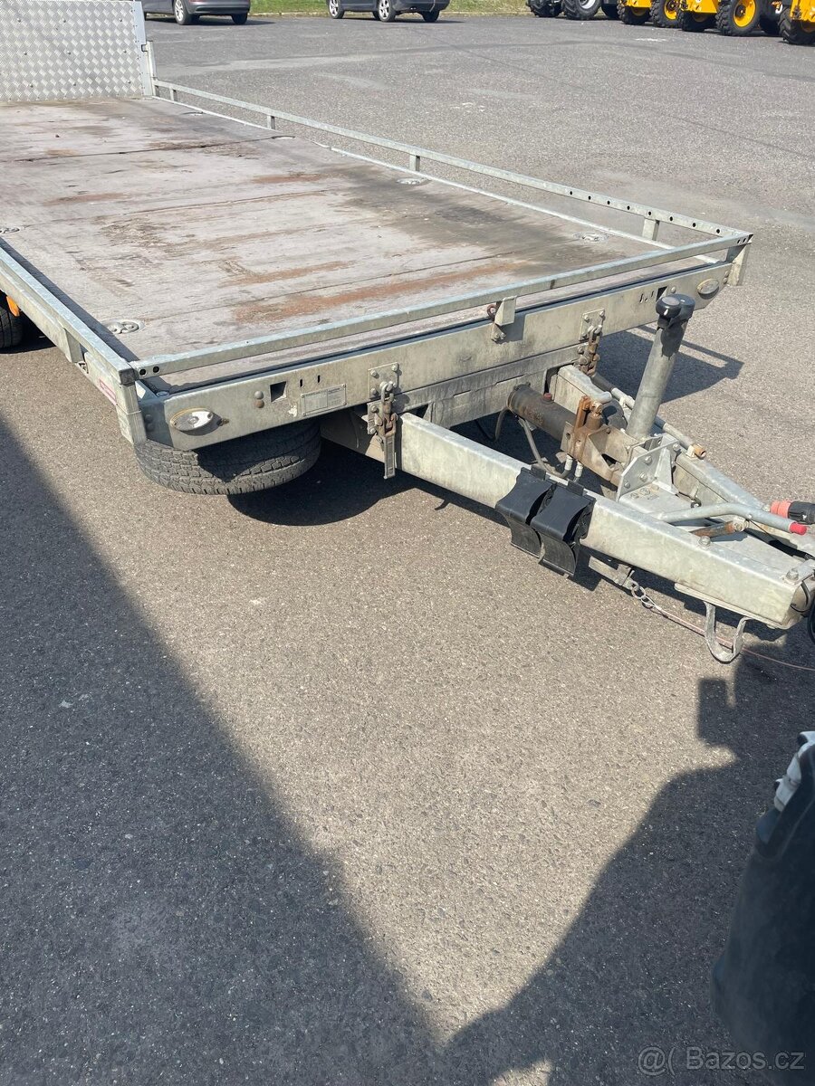 Vlek Agados - plato - 6